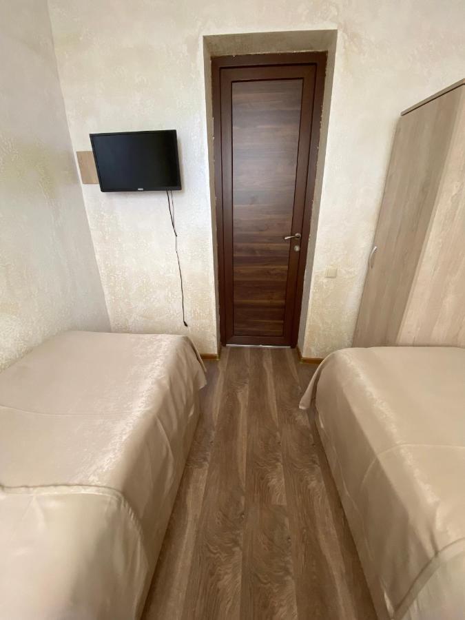 Holiday House Chkonia Hotel Batumi Exterior foto