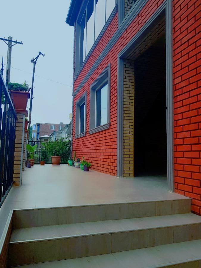 Holiday House Chkonia Hotel Batumi Exterior foto